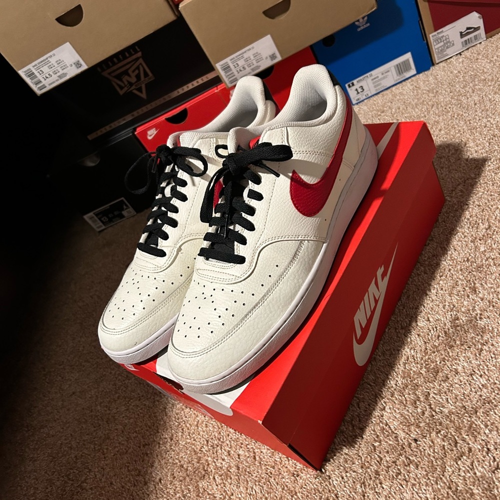 Nike Court Vision Low